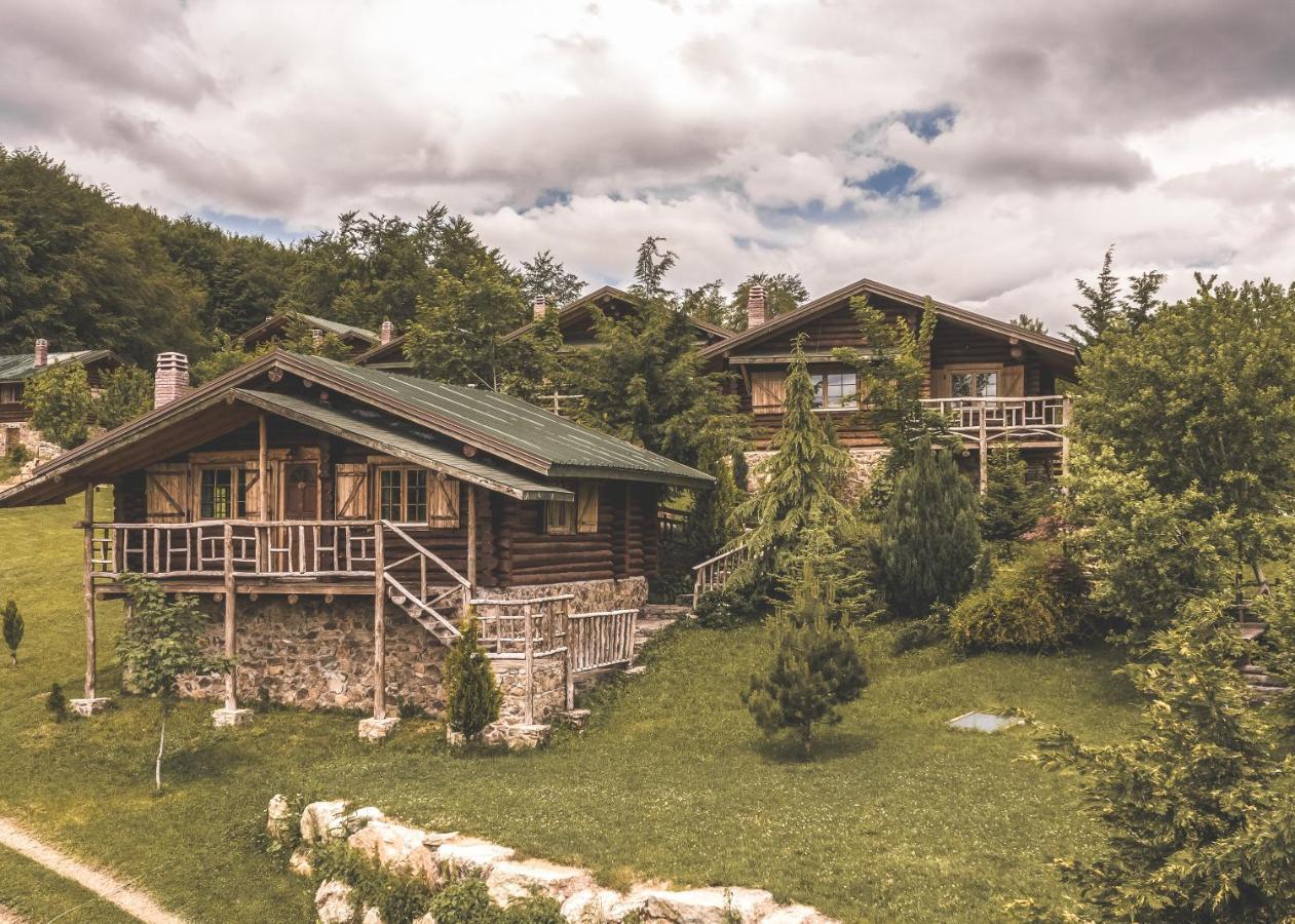 สเฟนดามอส วูเดน วิลเลจ Hotel Naousa  ภายนอก รูปภาพ